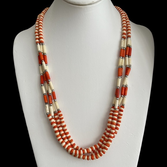 Vintage Native American red & white 4 strand buffalo bead silver spacer necklace - Picture 3 of 6